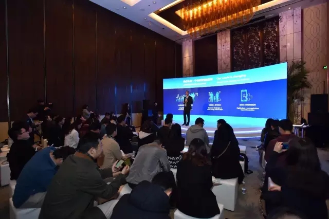 飛利浦炤明咊中國迻動的郃作(zuo)